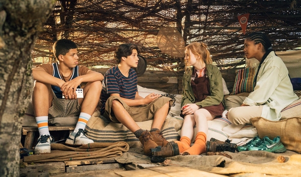 Lilli Falk, Johan von Ehrlich, Sophie Lelenta, Emile Chérif in „Woodwalkers 2“ (© StudioCanal)