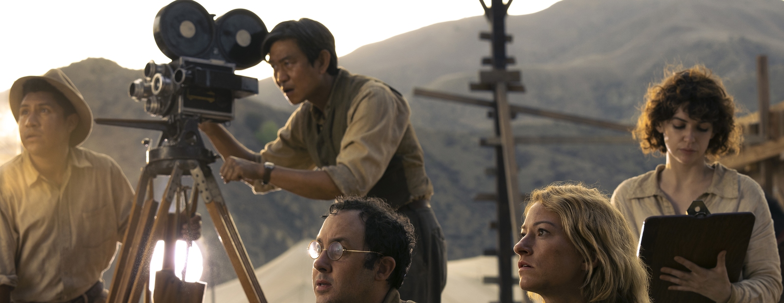 P.J. Byrne und Olivia Hamilton in „Babylon – Rausch der Ekstase“ (© Paramount Pictures)