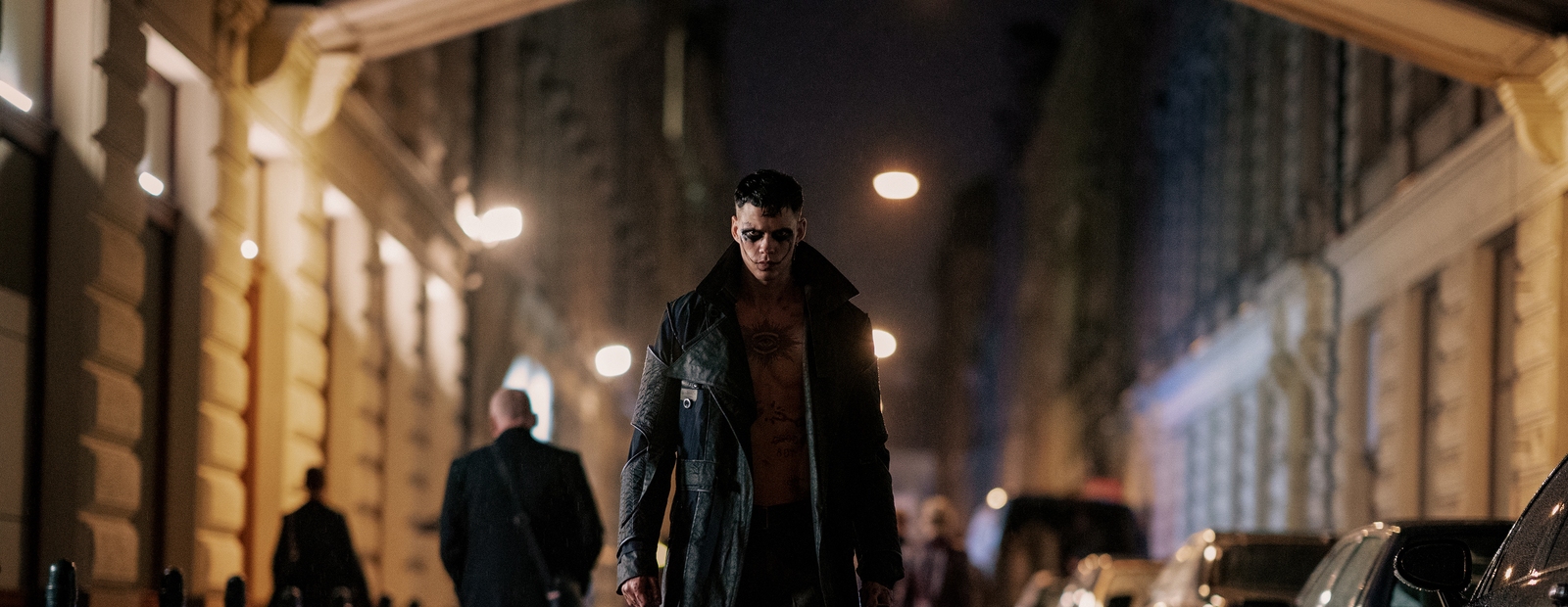 Bill Skarsgård in „The Crow“ (© Leonine Studios)