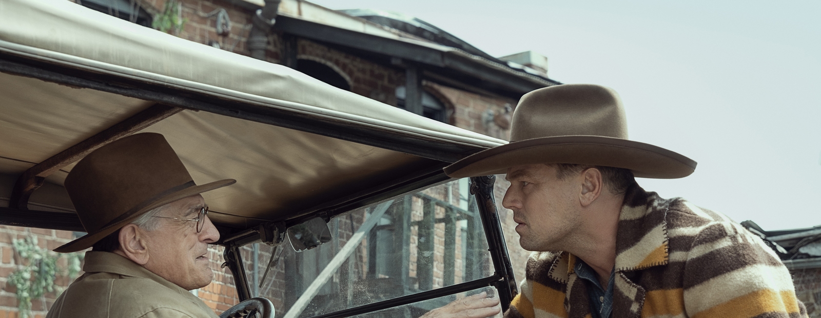 Robert De Niro und Leonardo DiCaprio in „Killers Of The Flower Moon“ (© Paramount Pictures)