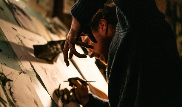 Benedict Cumberbatch in „The Thing With Feathers“ (© Lobo Films)