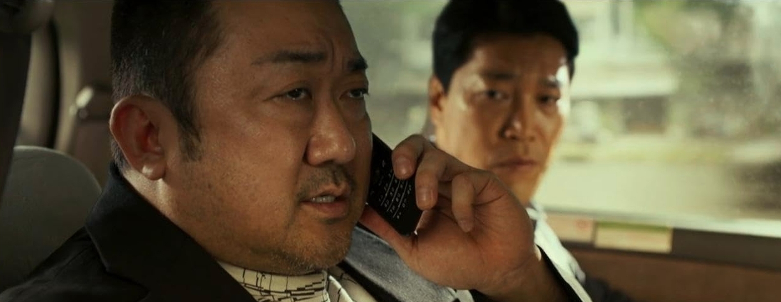 Ma Dong-seok und Choi Gwi-hwa in „The Roundup“ (© Capelight Pictures)