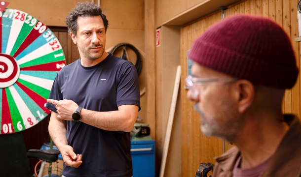 Fahri Yardim und Christoph Maria Herbst in „Extrawurst“ (© StudioCanal)