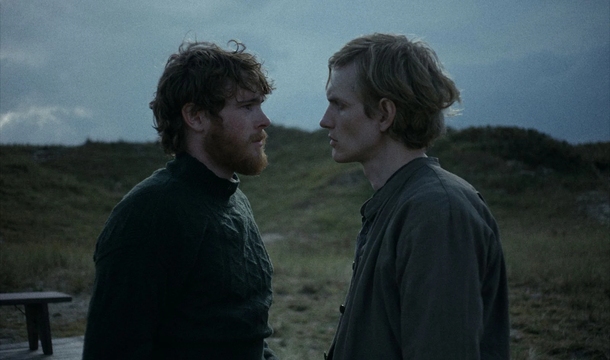 Philip Froissant und Paul Boche in „Der Heimatlose“ (DCM Film)